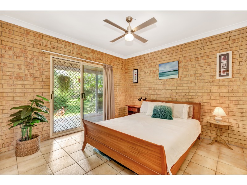 106 Hydeaway Bay Drive, Cape Gloucester QLD 4800