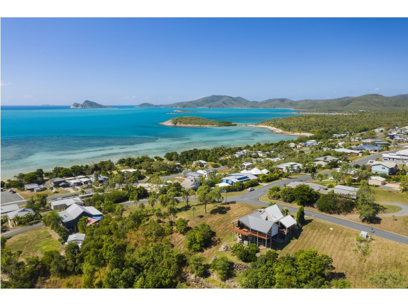 26 Roseric Crescent, Hideaway Bay QLD 4800