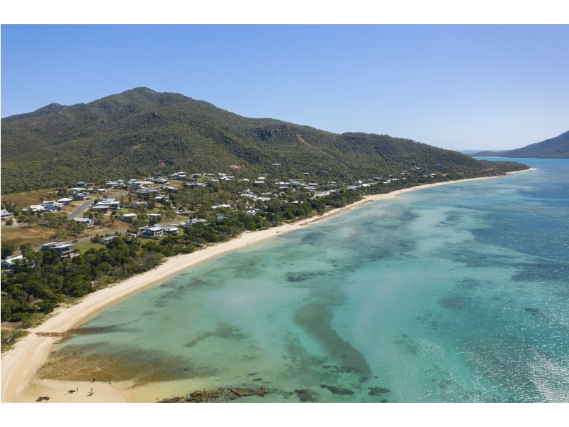 26 Roseric Crescent, Hideaway Bay QLD 4800
