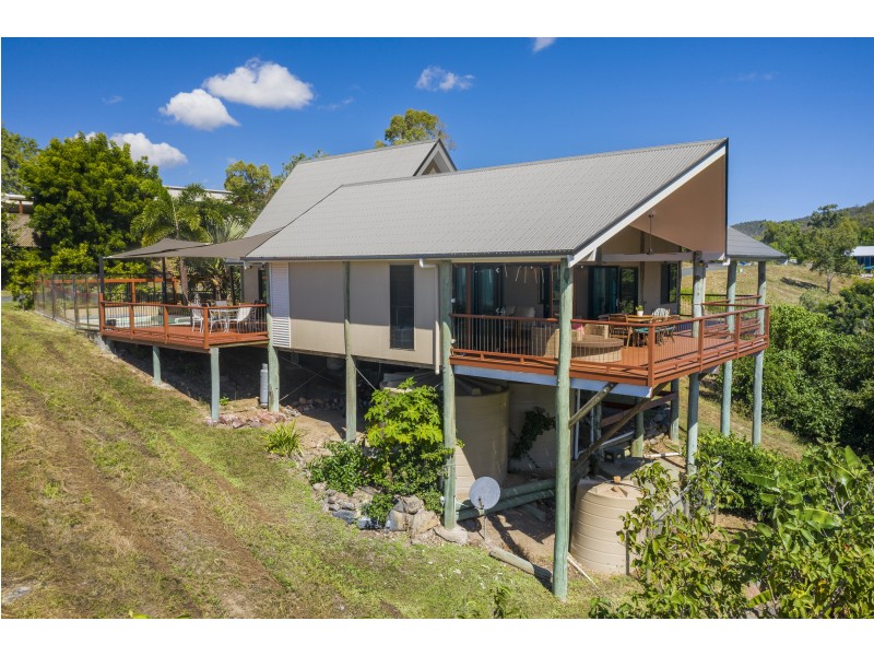 26 Roseric Crescent, Hideaway Bay QLD 4800