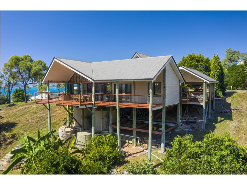 26 Roseric Crescent, Hideaway Bay QLD 4800