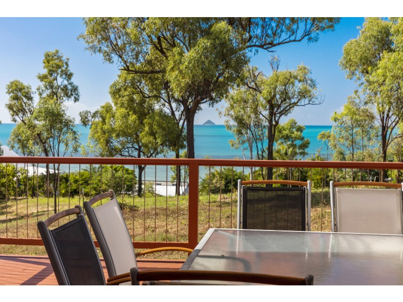 26 Roseric Crescent, Hideaway Bay QLD 4800