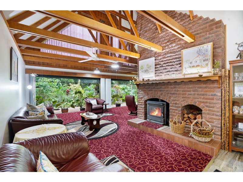 27 Edward Street, Atherton QLD 4883