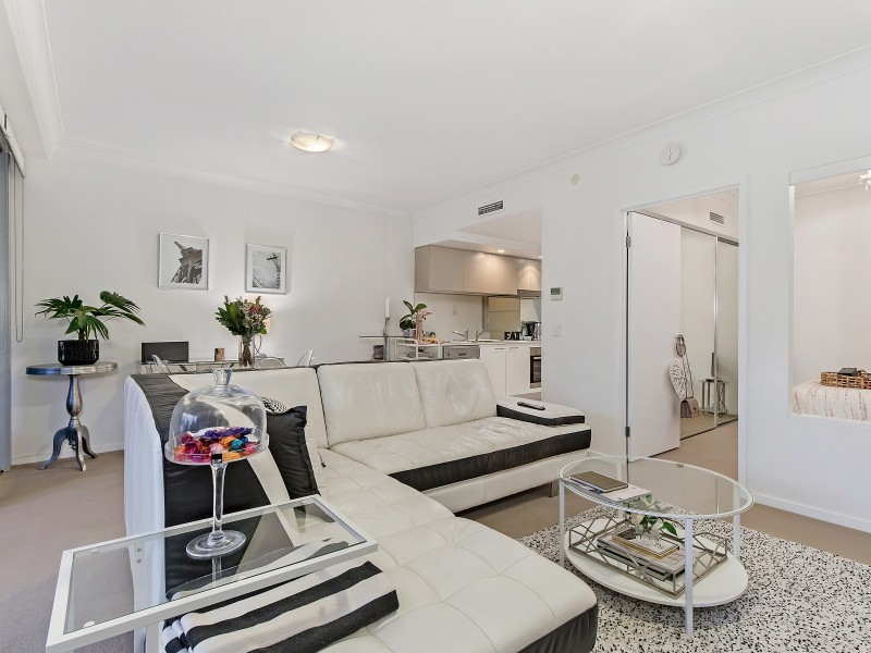 204/30 Paradise Island, Surfers Paradise QLD 4217