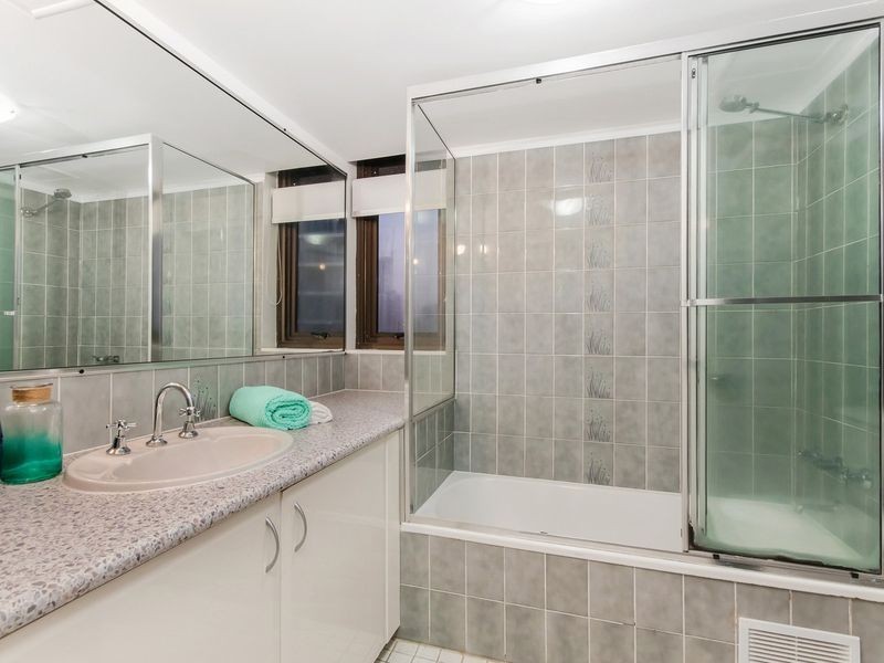 901/5 Enderley Avenue, Surfers Paradise QLD 4217