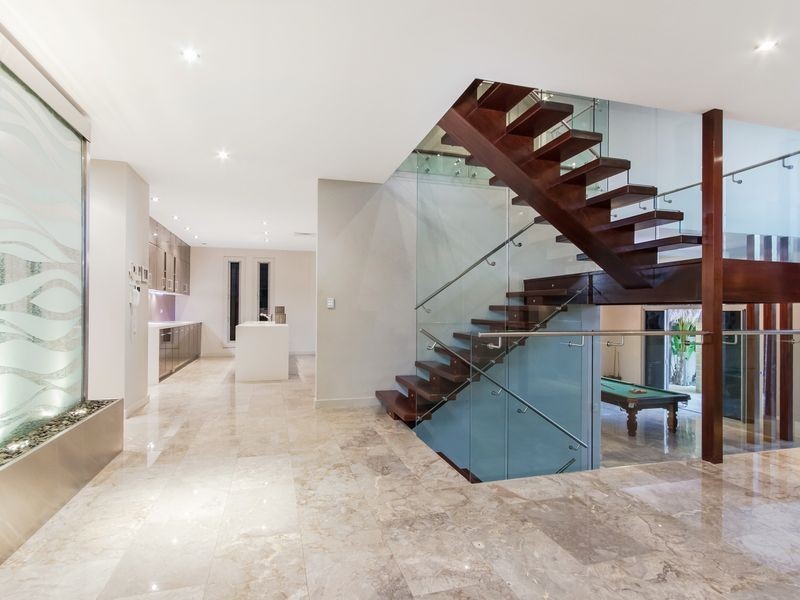 3028 The Boulevarde, Benowa QLD 4217