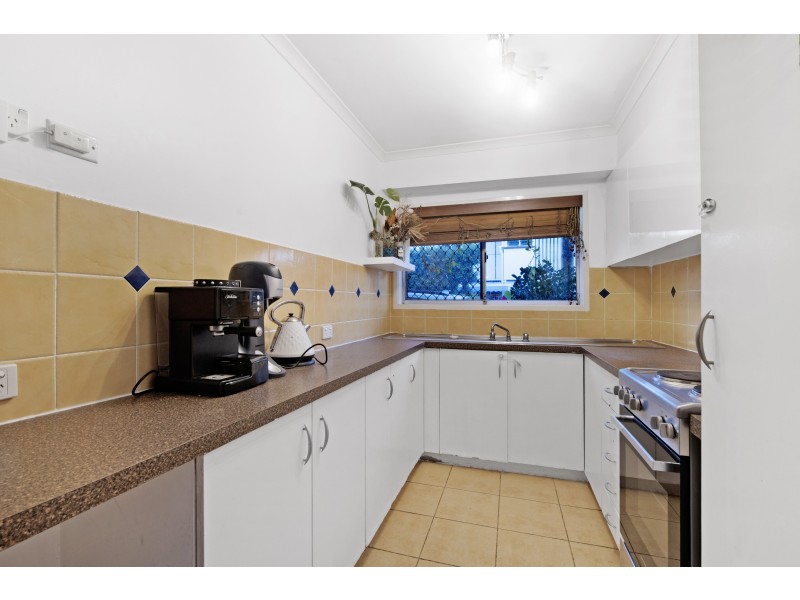 9/3 Proud Street, Labrador QLD 4215