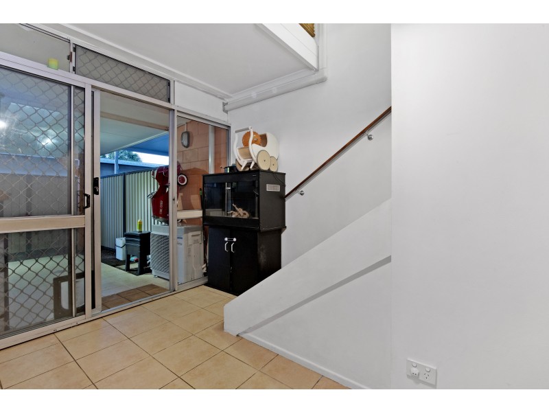 9/3 Proud Street, Labrador QLD 4215