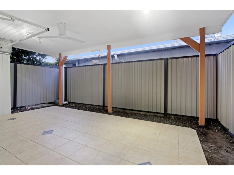 9/3 Proud Street, Labrador QLD 4215