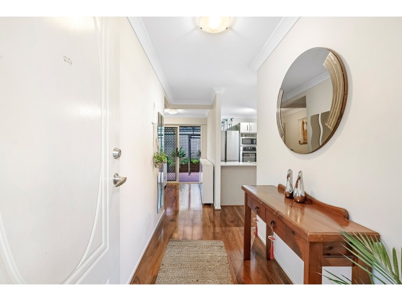 2/59 Lexington Drive, Worongary QLD 4213