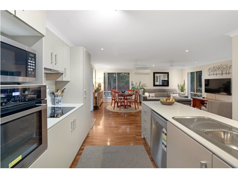 2/59 Lexington Drive, Worongary QLD 4213