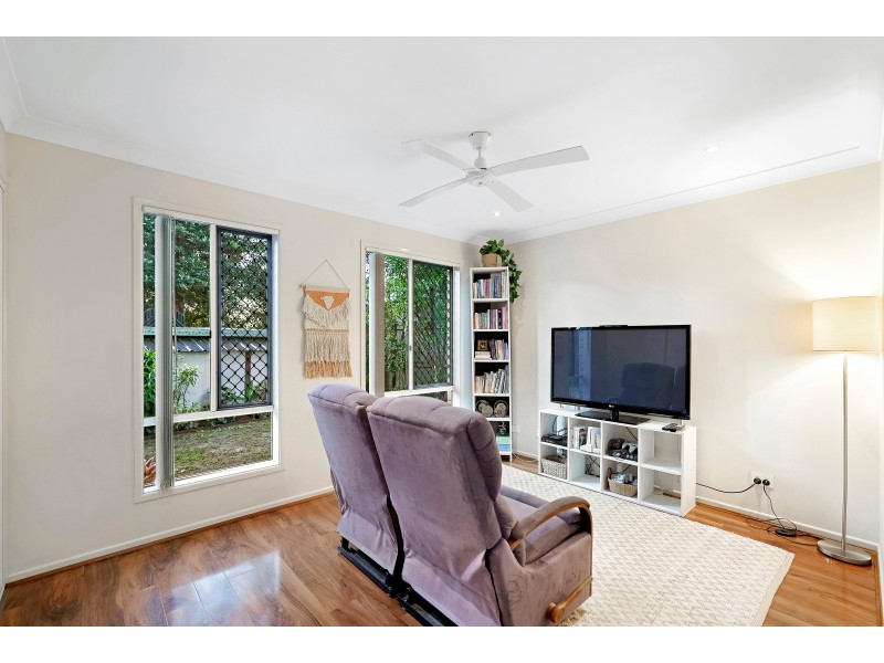 2/59 Lexington Drive, Worongary QLD 4213