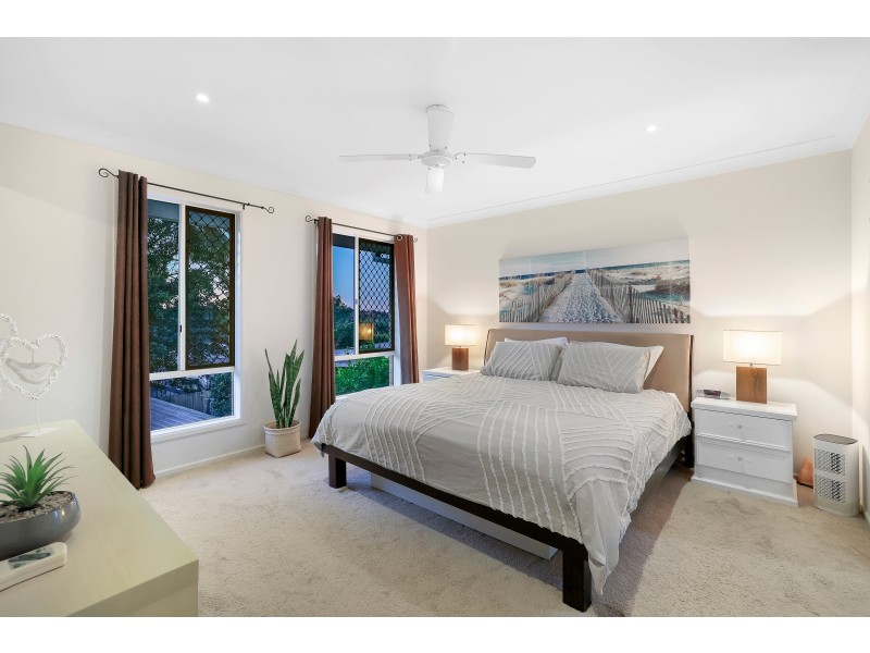 2/59 Lexington Drive, Worongary QLD 4213