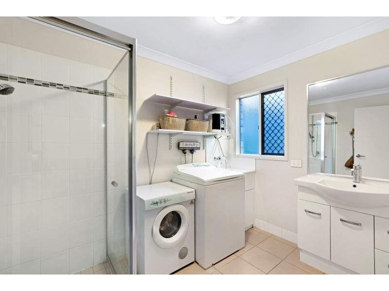 2/59 Lexington Drive, Worongary QLD 4213