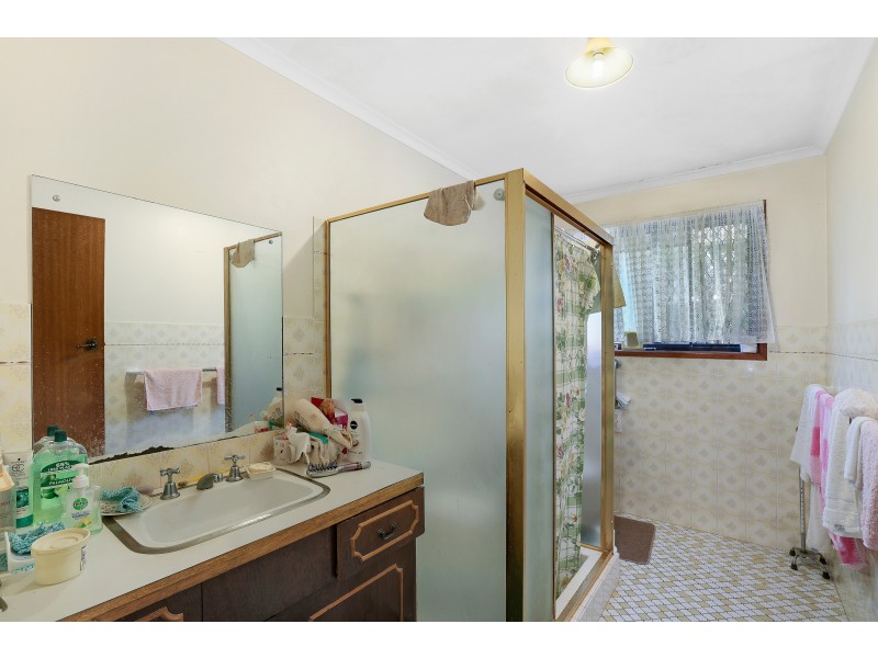 9 Holland Court, Broadbeach Waters QLD 4218