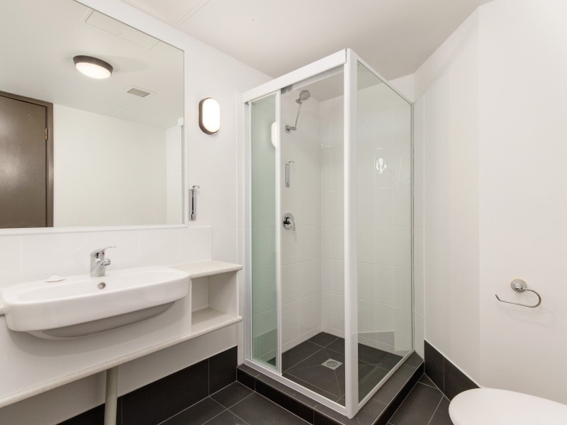 21/140 Ferny Avenue, Surfers Paradise QLD 4217