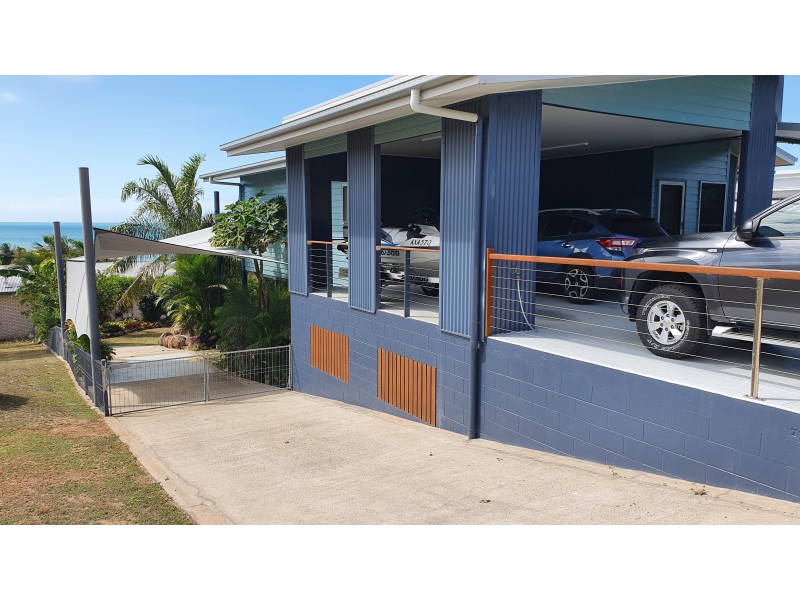 33 Blackcurrant Drive, Hideaway Bay QLD 4800