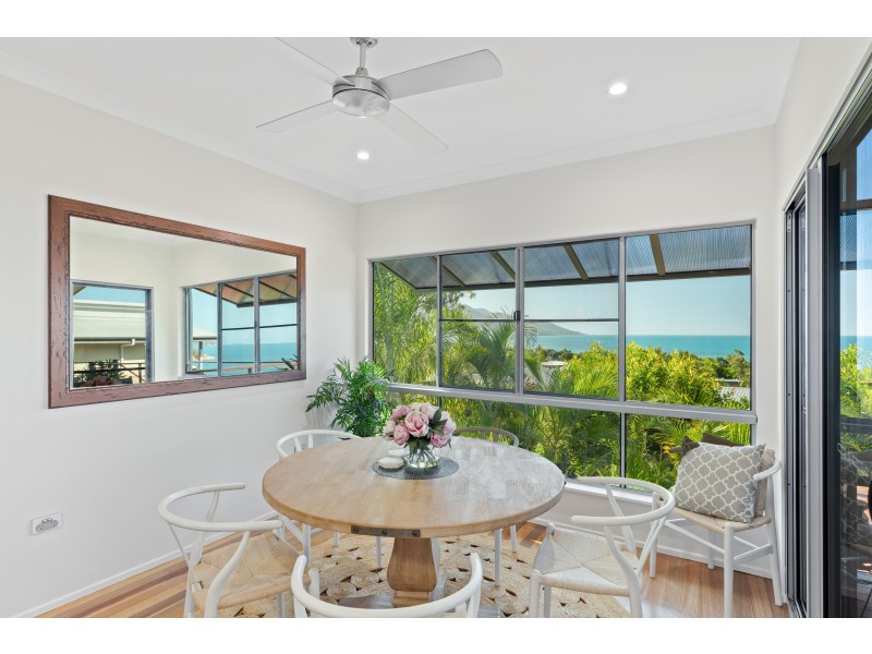 33 Blackcurrant Drive, Hideaway Bay QLD 4800