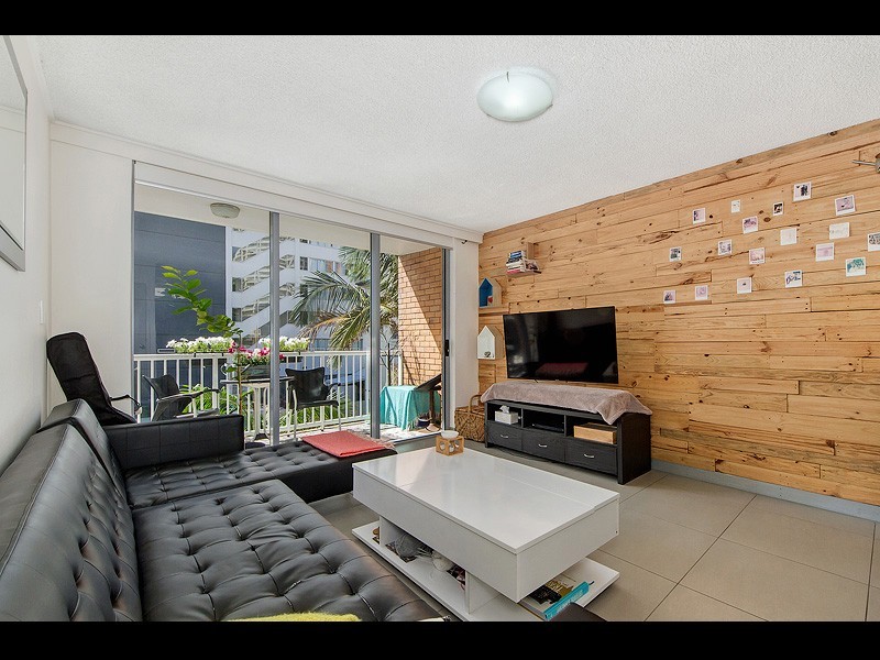 12/120 The Esplanade, Surfers Paradise QLD 4217