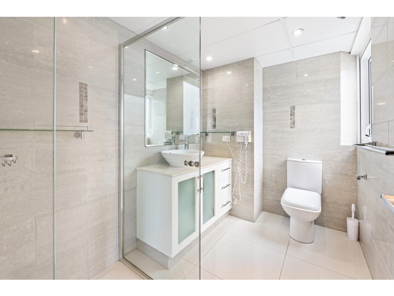 1004/20 Esplanade, Surfers Paradise QLD 4217