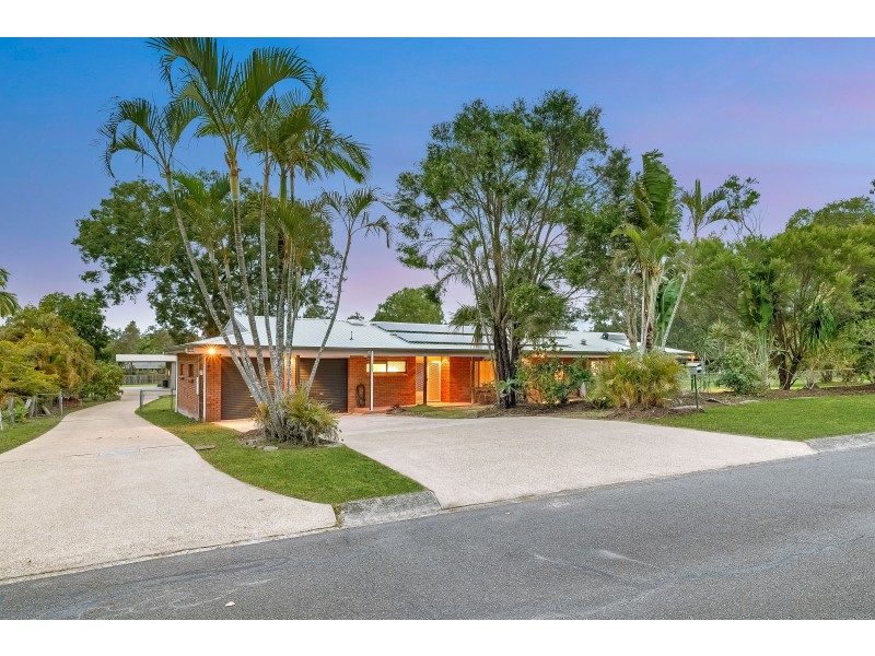 40 Oberon Way, Oxenford QLD 4210