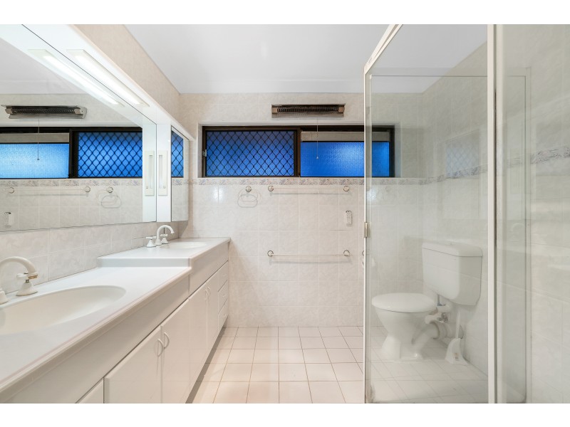 40 Oberon Way, Oxenford QLD 4210