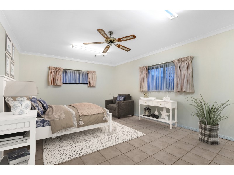 40 Oberon Way, Oxenford QLD 4210