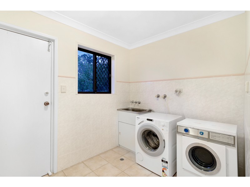 40 Oberon Way, Oxenford QLD 4210