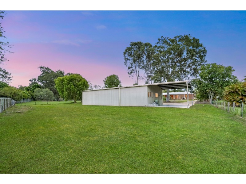 40 Oberon Way, Oxenford QLD 4210