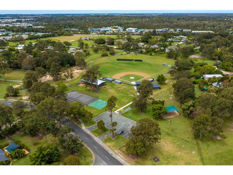 40 Oberon Way, Oxenford QLD 4210