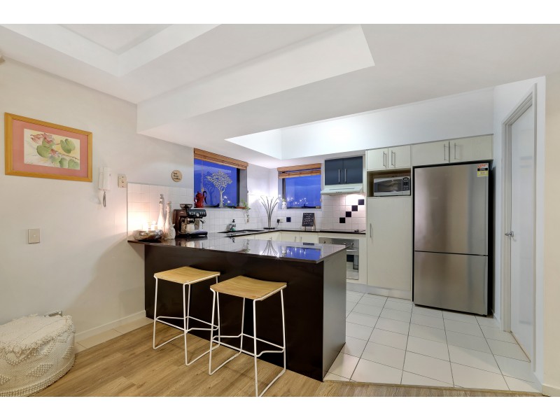 1001/2865 Gold Coast Highway, Surfers Paradise QLD 4217