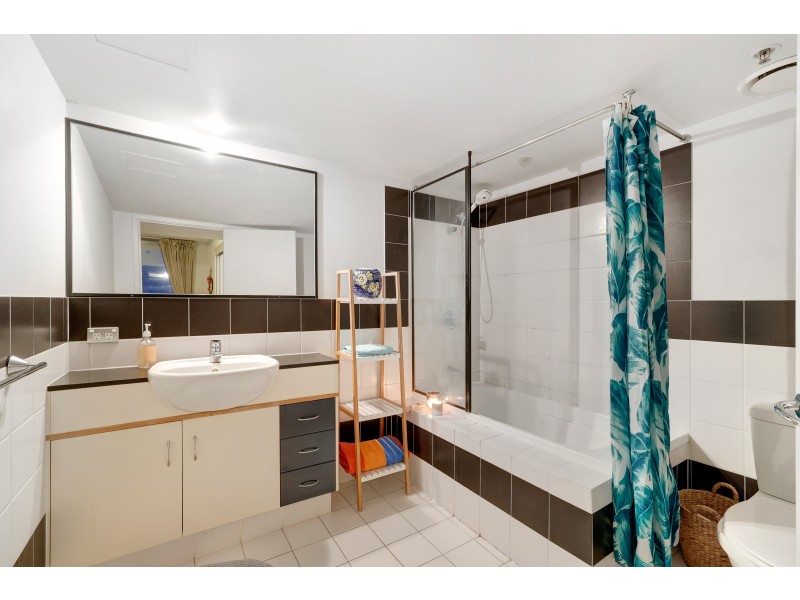 1001/2865 Gold Coast Highway, Surfers Paradise QLD 4217