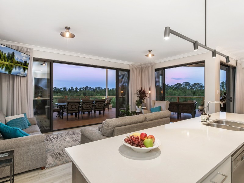 43 Whitsunday Circuit, Pimpama QLD 4209
