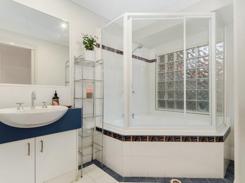 20 Carner Court, Parkwood QLD 4214