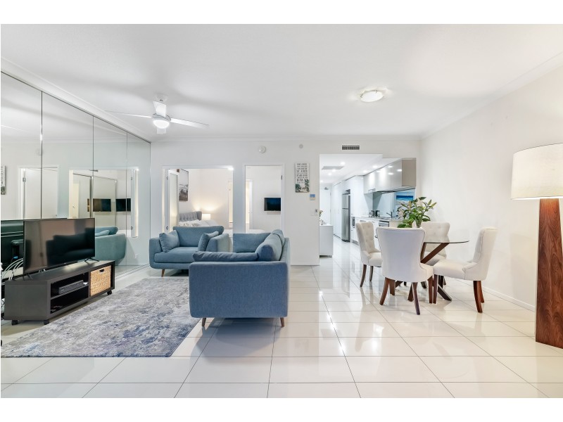209/30 Paradise Island, Surfers Paradise QLD 4217
