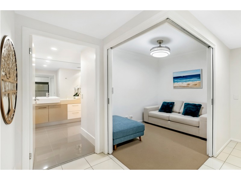 209/30 Paradise Island, Surfers Paradise QLD 4217