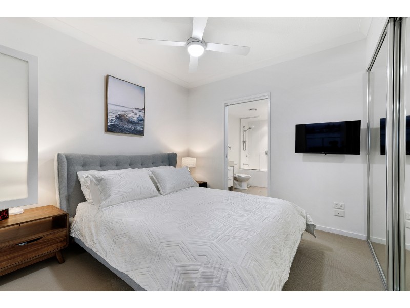 209/30 Paradise Island, Surfers Paradise QLD 4217