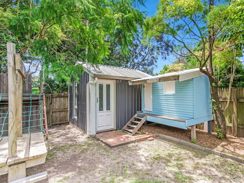 15 Celebes Avenue, Palm Beach QLD 4221