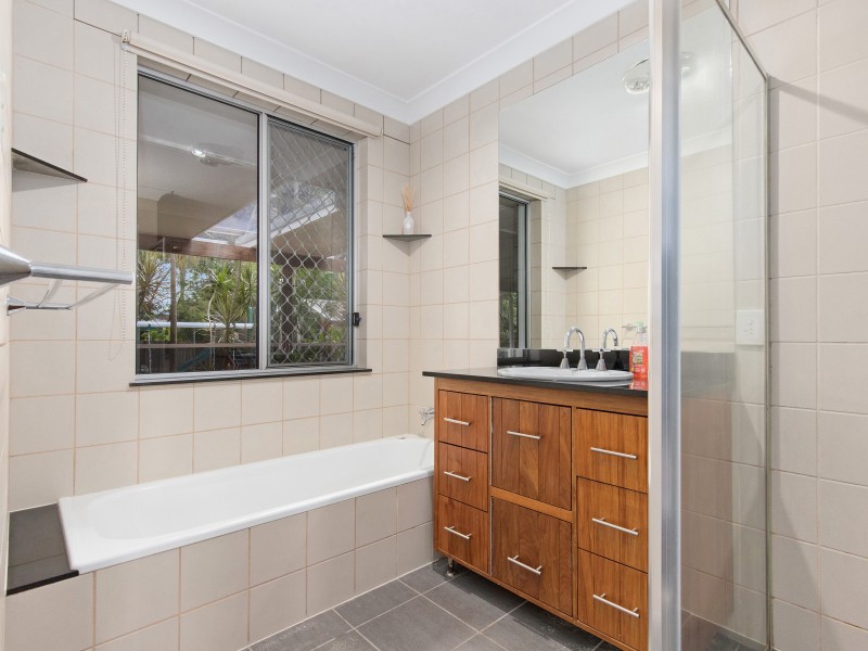 15 Celebes Avenue, Palm Beach QLD 4221