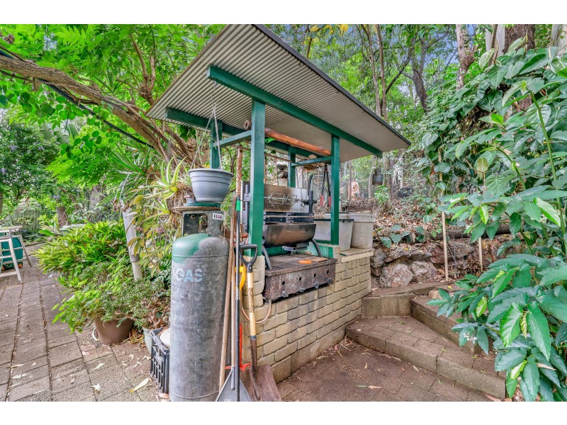 31 Forrest Avenue, Molendinar QLD 4214