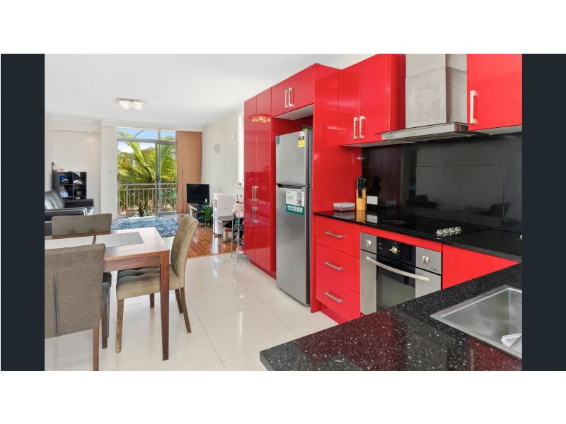 11/120 Esplanade, Surfers Paradise QLD 4217