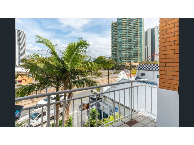 11/120 Esplanade, Surfers Paradise QLD 4217