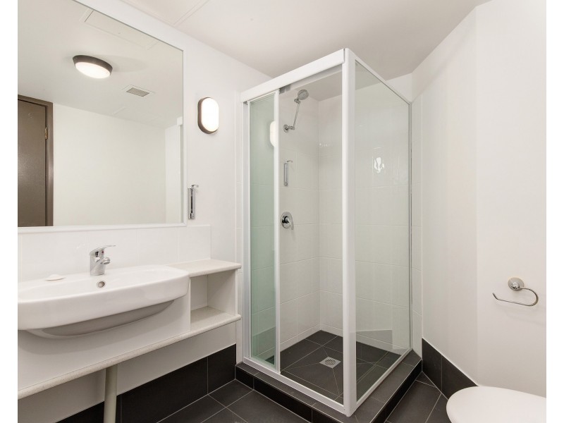 204/140  Ferny Avenue, Surfers Paradise QLD 4217