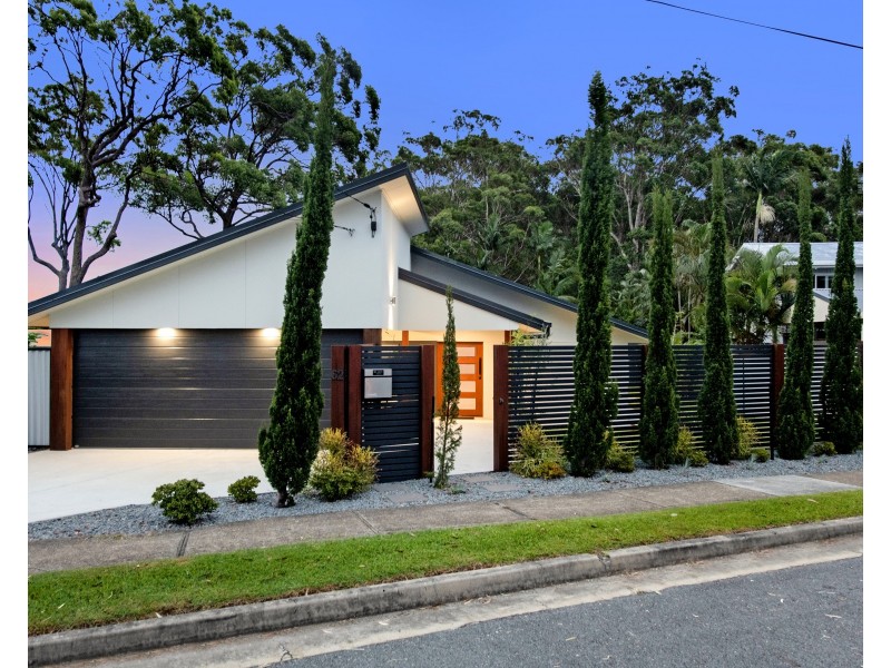 62 Usher Avenue, Labrador QLD 4215