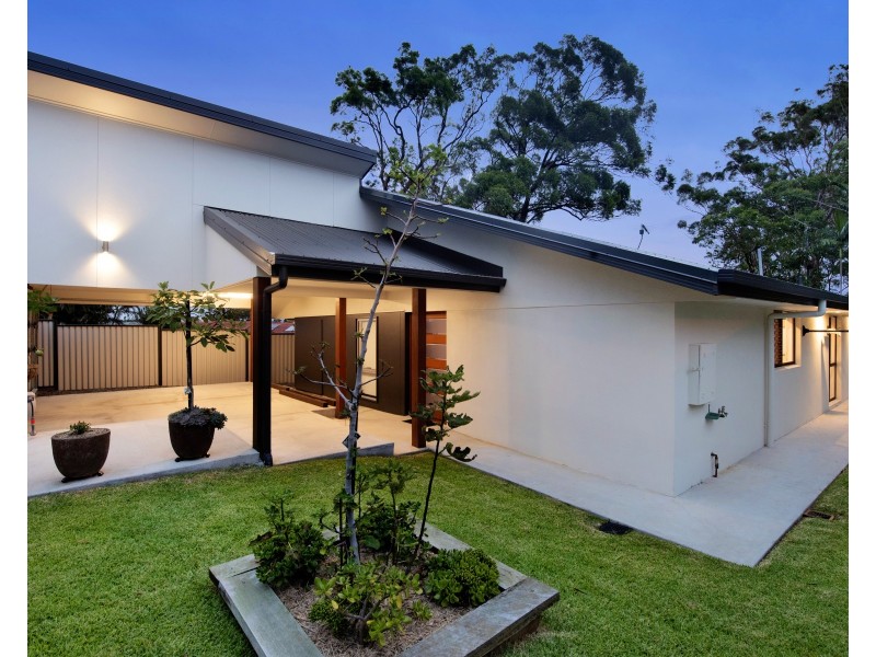 62 Usher Avenue, Labrador QLD 4215