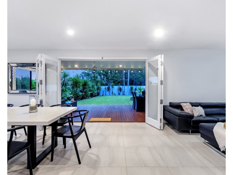 62 Usher Avenue, Labrador QLD 4215