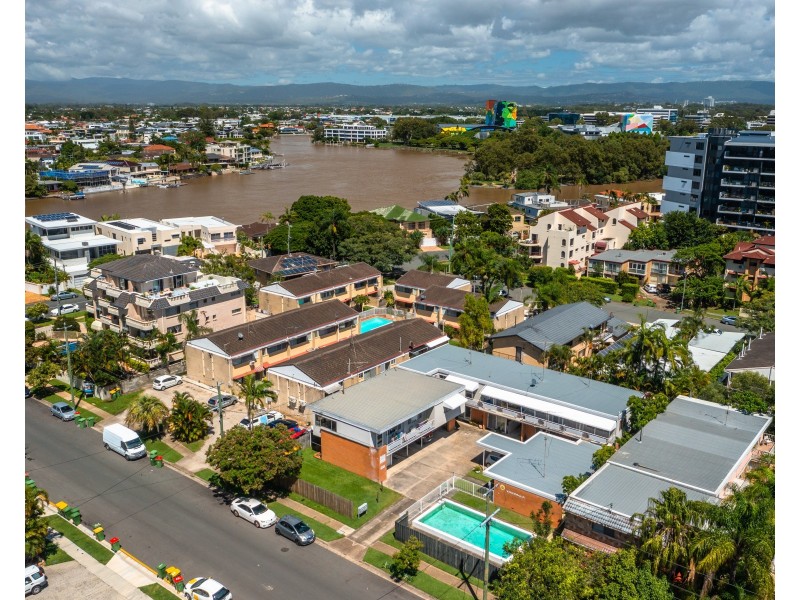 1/10 Stanhill Drive, Chevron Island QLD 4217