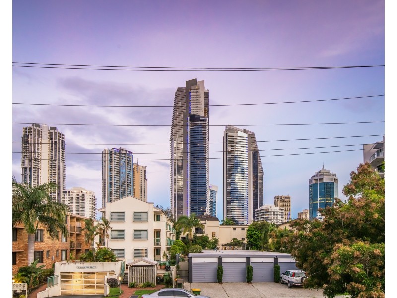 1/10 Stanhill Drive, Chevron Island QLD 4217