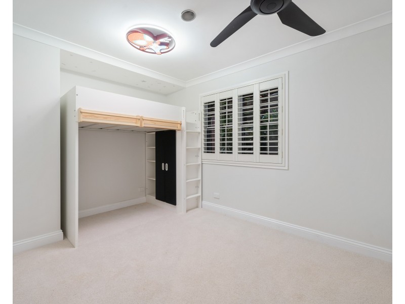 13 Shannan Place, Kenmore Hills QLD 4069