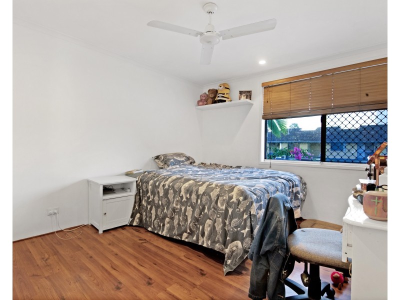 9/3 Proud Street, Labrador QLD 4215